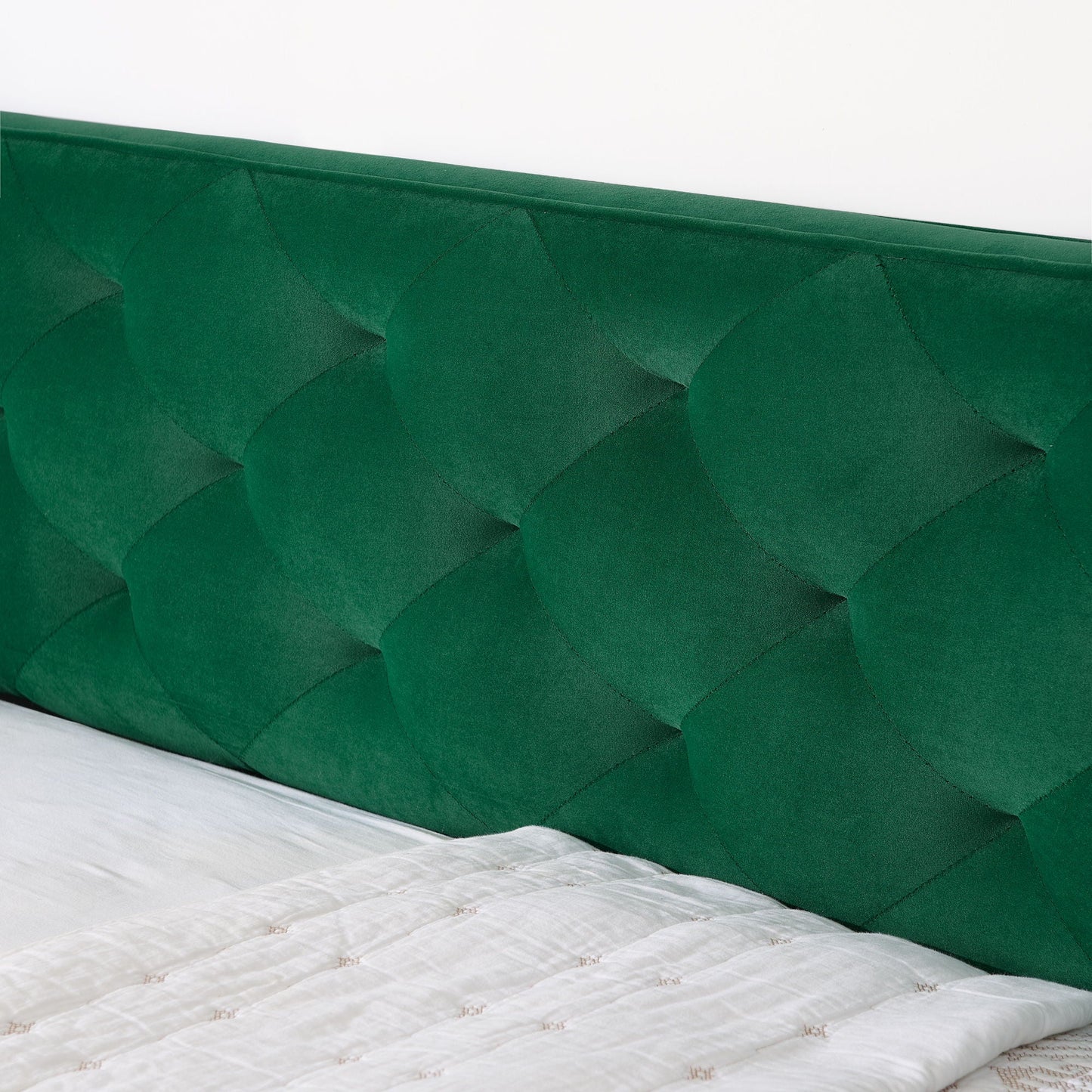 Daybed With Pop Up Trundle And USB Charging Armrest