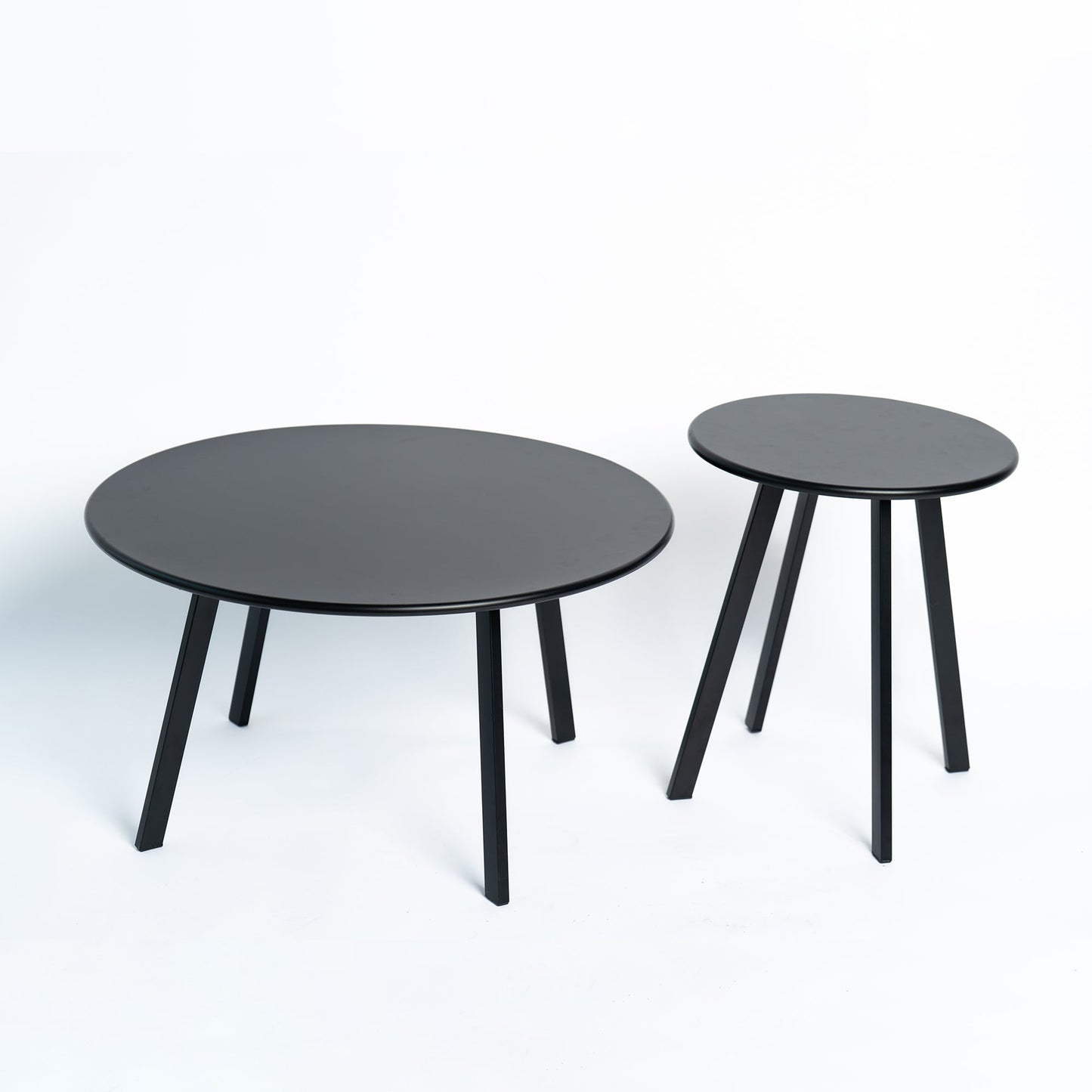 2-Piece Round Nesting Coffee Table Set, Modern