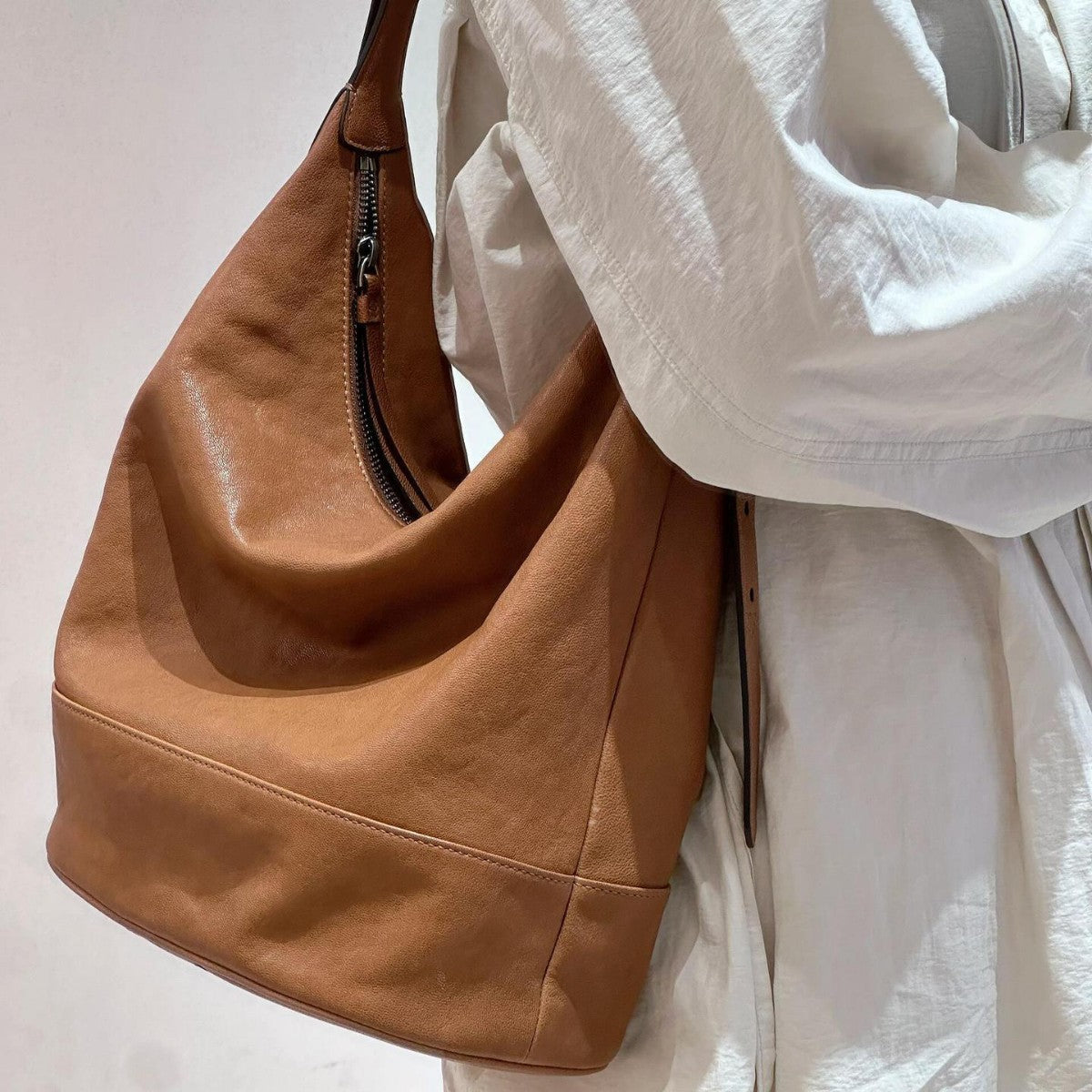 Sheepskin Double-handle Genuine Leather Large-capacity Commuter Bag