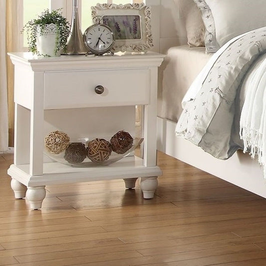 3 Piece Bedroom Set With 2 Nightstands
