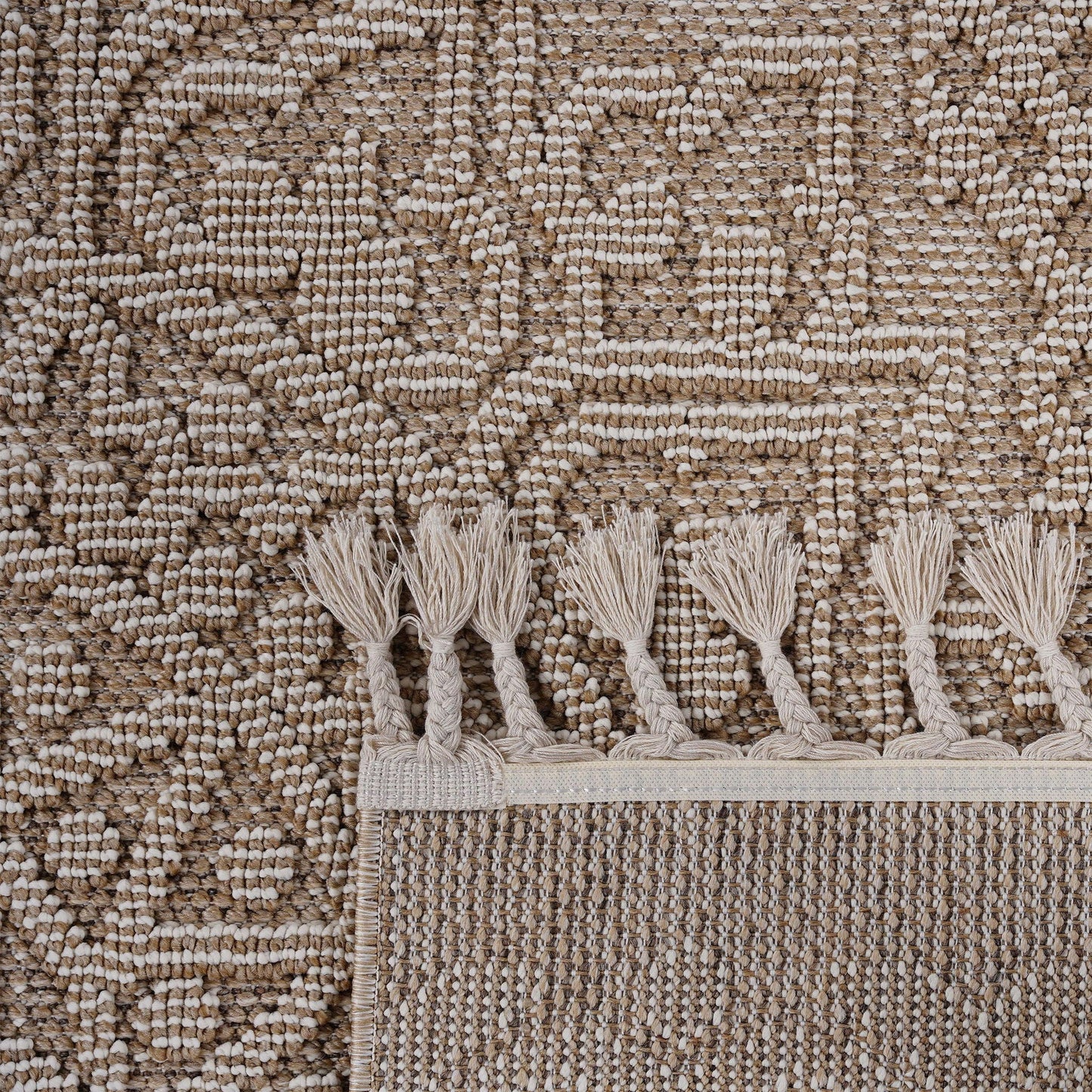 Guros - 6' X 9' Medallion Indoor / Outdoor Area Rug - Beige