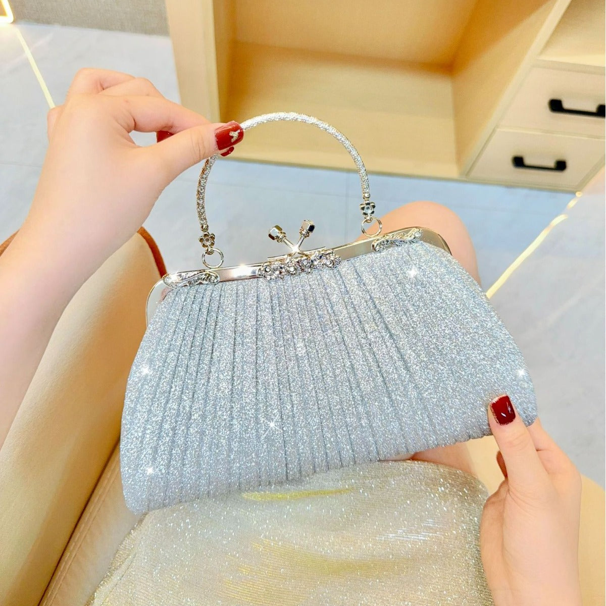 Diamond-Embellished ShoulderCrossbody Handbag For Women With Diamonds On The Strap