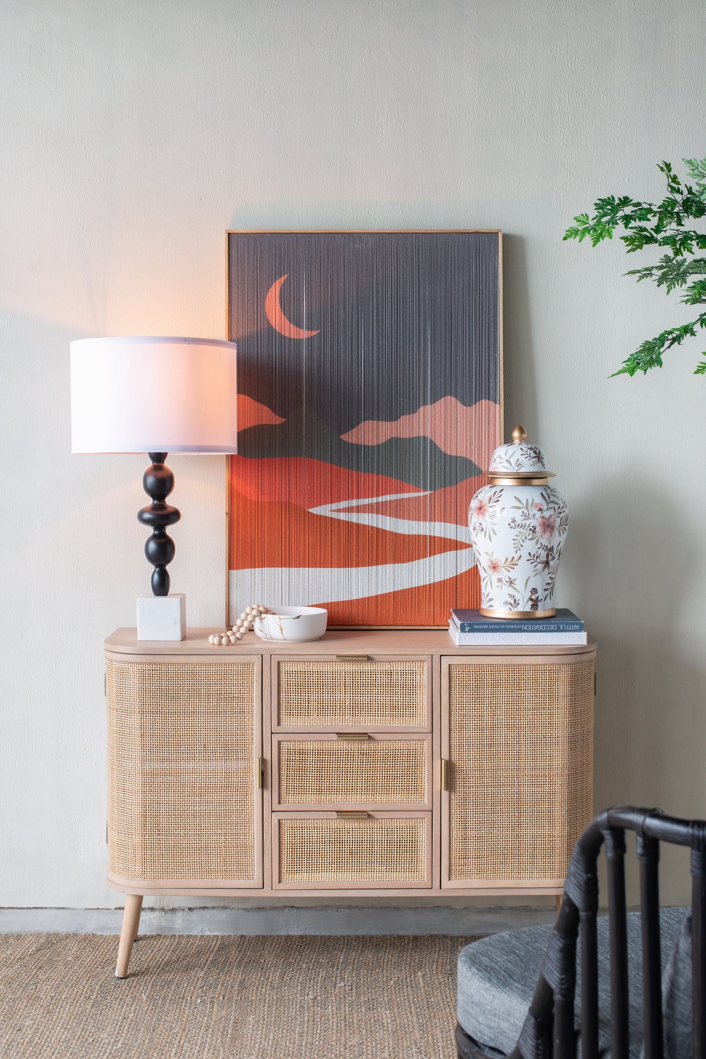 D15x29.5" Table Lamp