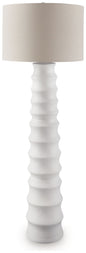 Veraleigh - Poly Lamp
