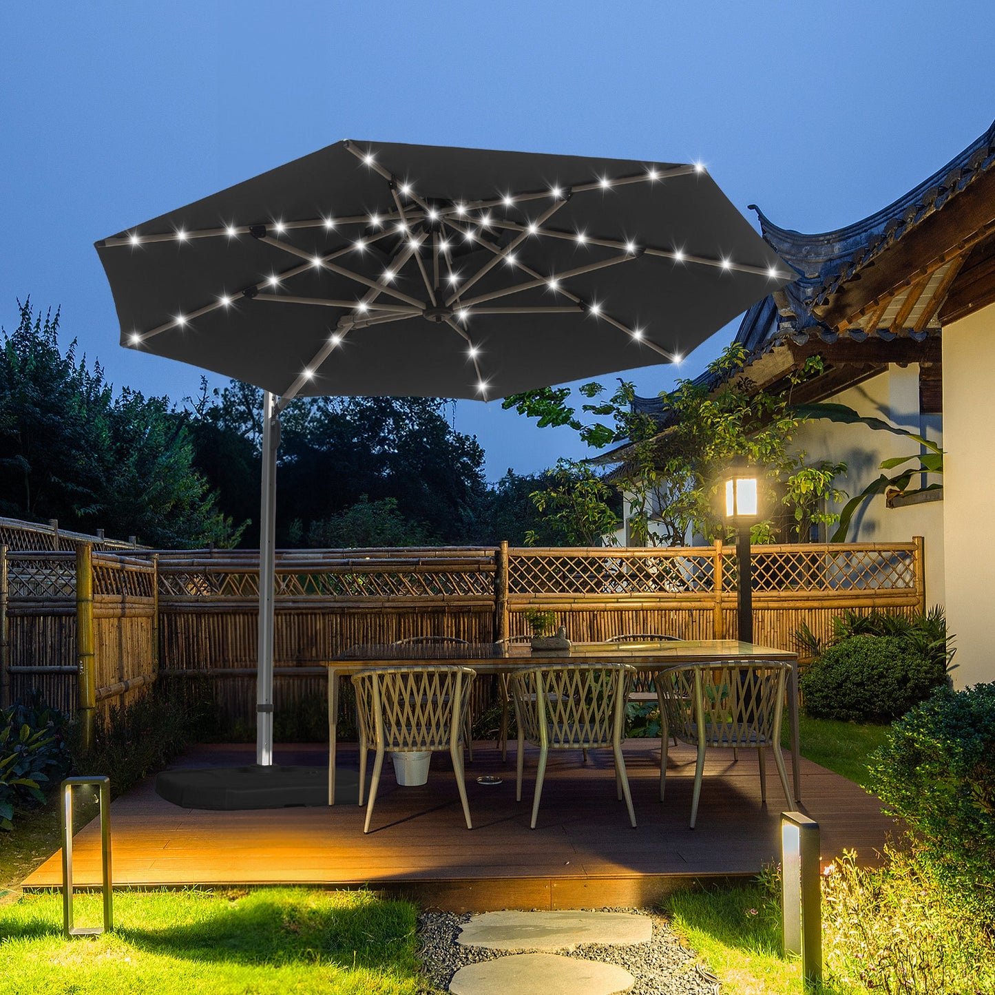 Round Cantilever Umbrella with Center Pole
