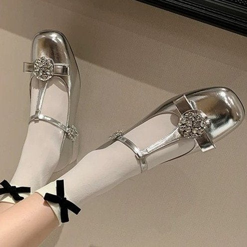 Niche Design SenseT-shaped Single Shoe With Rhinestones For Women 2026 Spring And Autumn New French Style Single Shoe With Mary Zhen Shallow Mouth