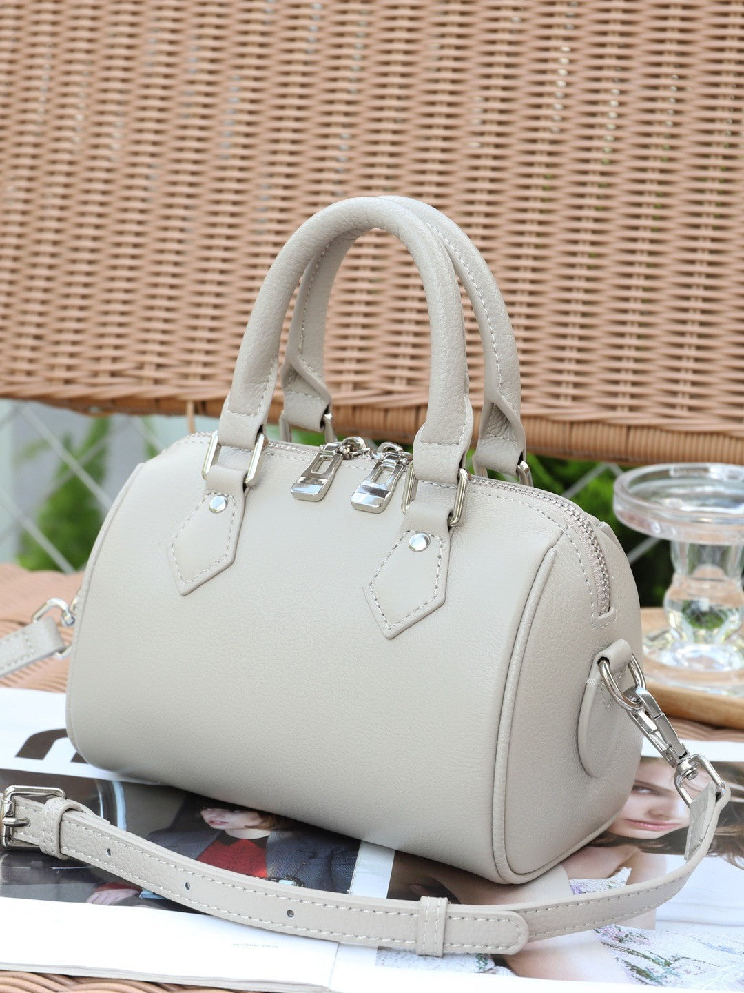 Top-grain Leather Women's Bag, New Cross-border Boston Style, Genuine Leather, High-end Feel, Handheld, Large Capacity Bowling Bag