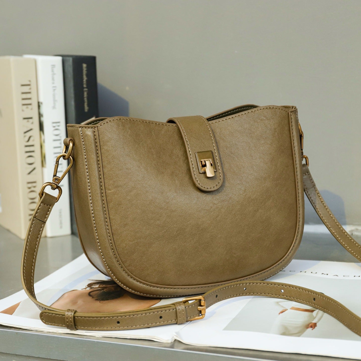 Genuine Leather Women's Bag, Top-layer Cowhide Saddle Bag, High-end Feel Genuine Leather Single Shoulder Half-moon Bag, Commuter Crossbody