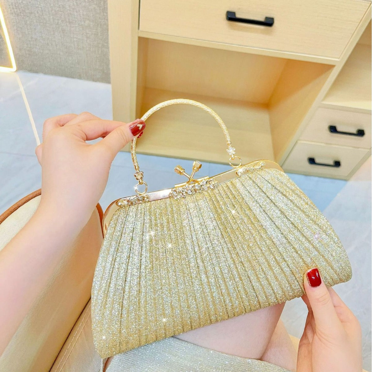 Diamond-Embellished ShoulderCrossbody Handbag For Women With Diamonds On The Strap