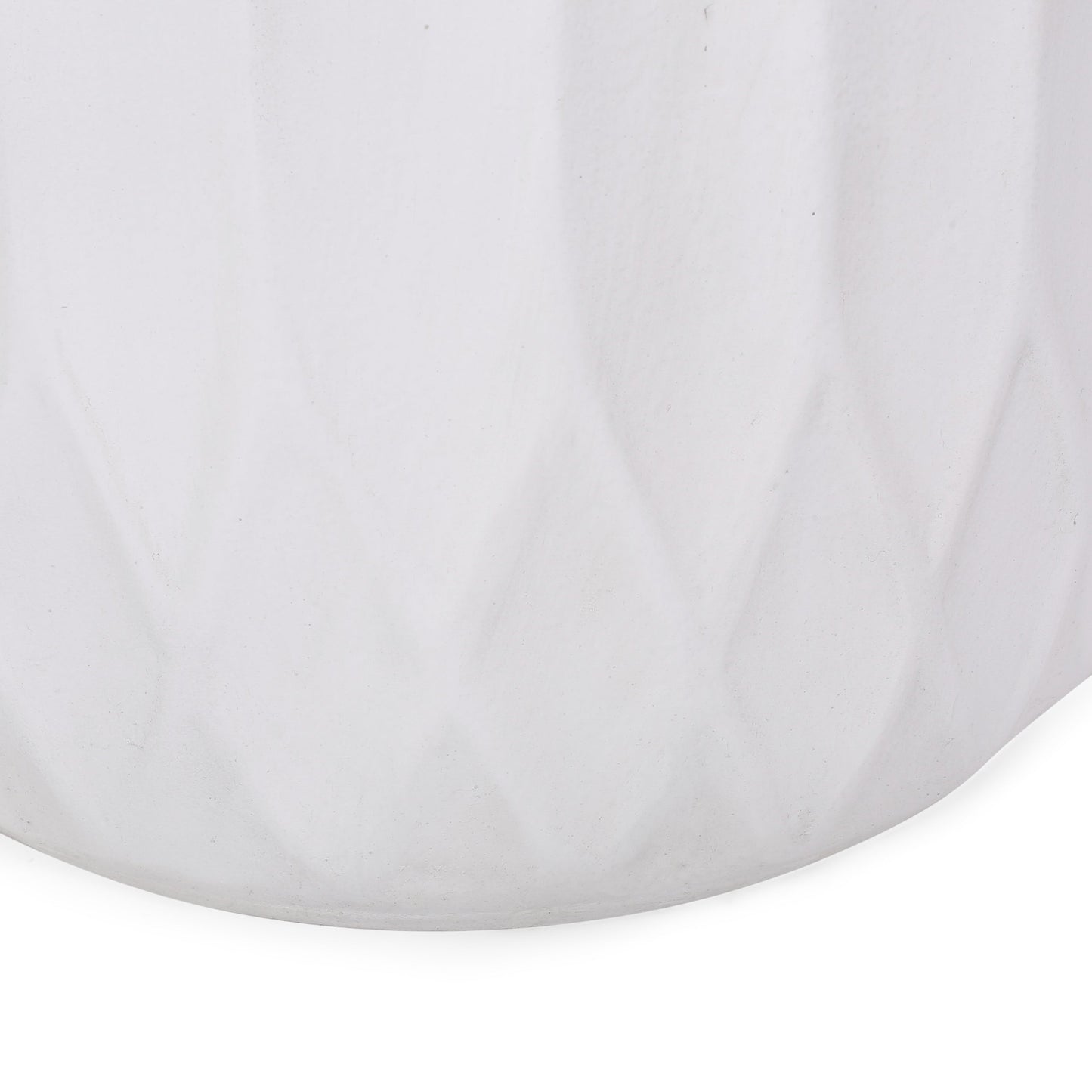 Round Outdoor Side Table, 15" W x 15" D End Table