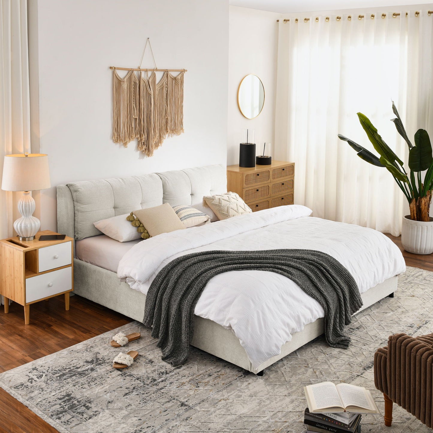 Storage Upholstered Hydraulic Platform Bed With Integrated Headboard