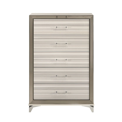Star - Chest - White