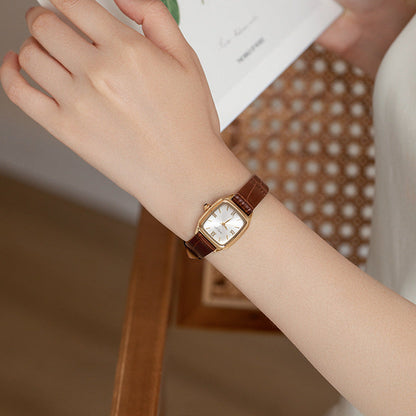 Genuine Leather Womens Watch Retro Square Dial Waterproof And Subtly Luxurious