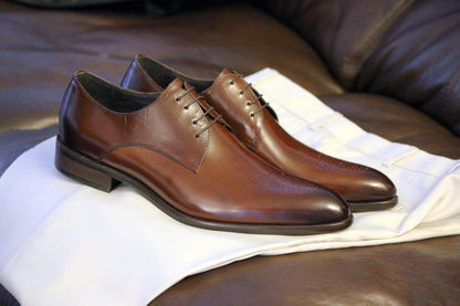 Carrucci Burnished Calfskin Oxford - Chestnut