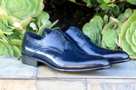 Carrucci Burnished Calfskin Oxford - Navy