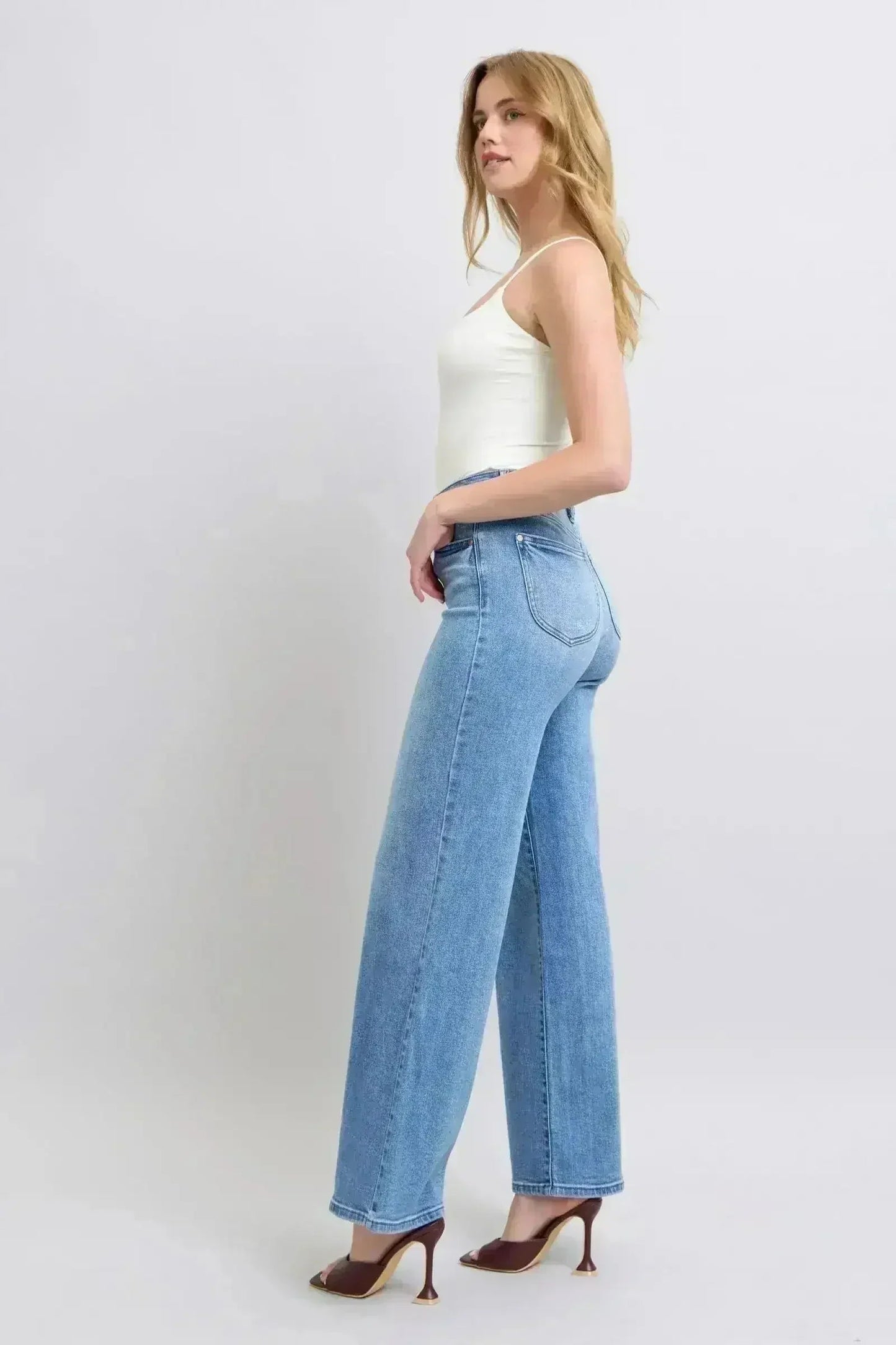 Judy Blue Wide Leg Jeans – High Waist w/ Pockets | 93% Cotton Blend