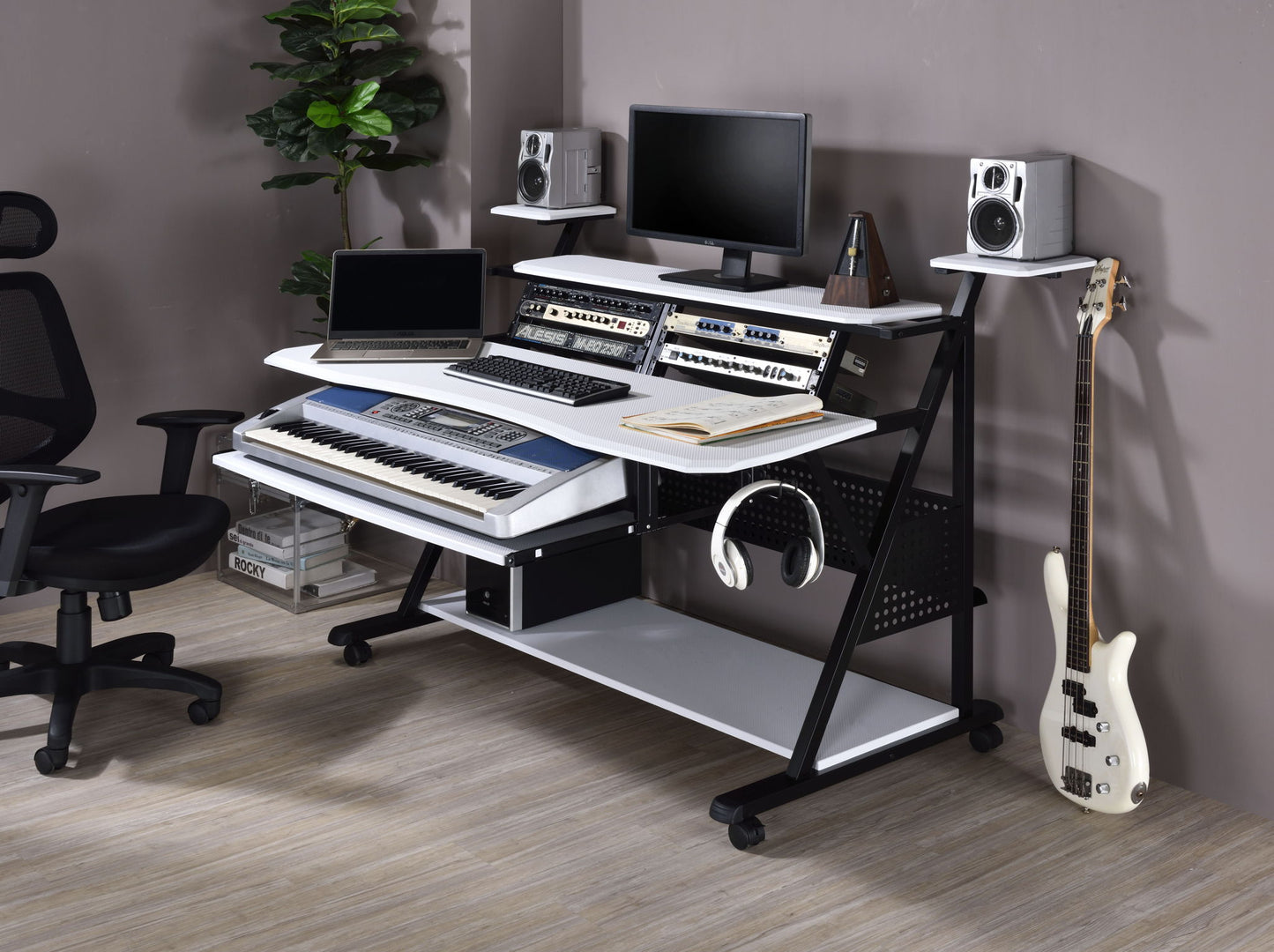 Willow Versatile Music Desk