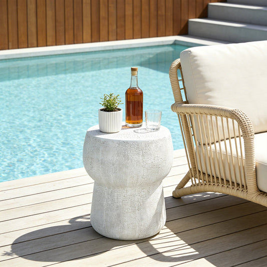 U_Style Outdoor Patio Accent Table With Crack Process