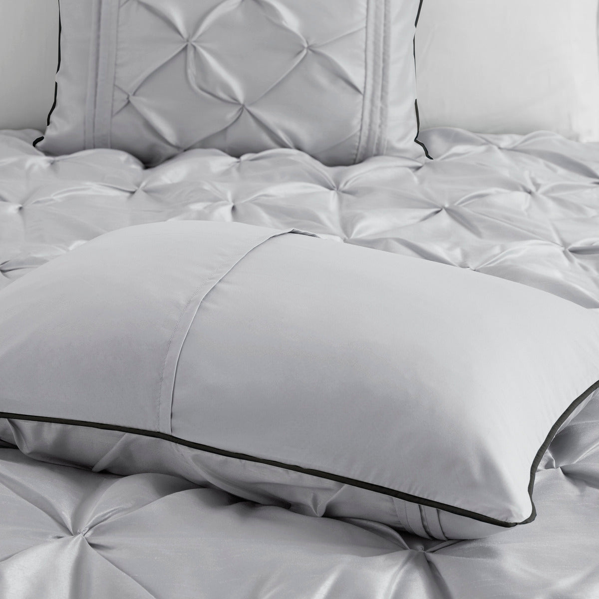 7 Piece Tufted Comforter Set Grey Full