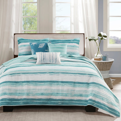 6 Piece Printed Quilt Set with Throw Pillows Aqua Full/Queen