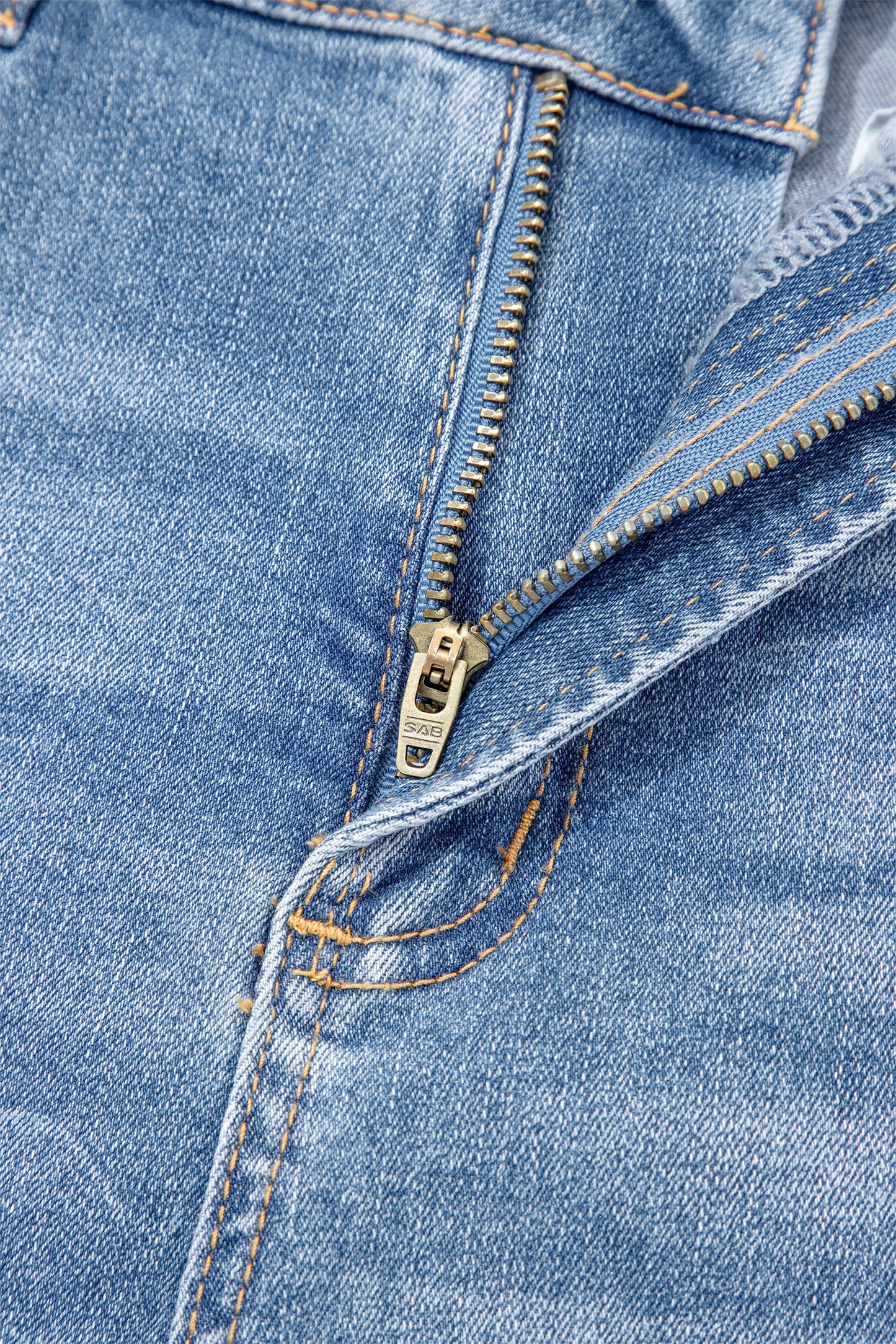 Rayne Wash Raw Hem Shorts