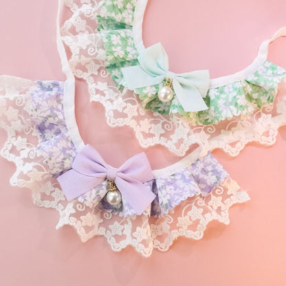 Cats Innocent Series Lace-trimmed Dog Bib