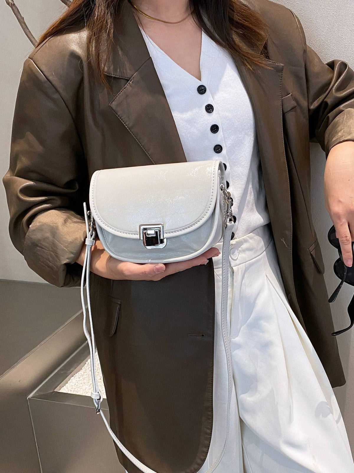 Genuine Leather Women's Bag, Light Luxury New Style, High-end Feel Saddle Bag, Genuine Leather Shoulder Bag, Oil-wax Leather Crossbody Half-moon Bag