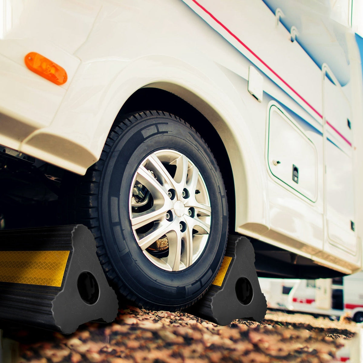 Heavy Duty Rubber Wheel Chocks Tire Chocks Wheel Immobilizers with Nylon Rope Yellow Reflective Stripes for RVs Trucks Trailers Small Airplanes
