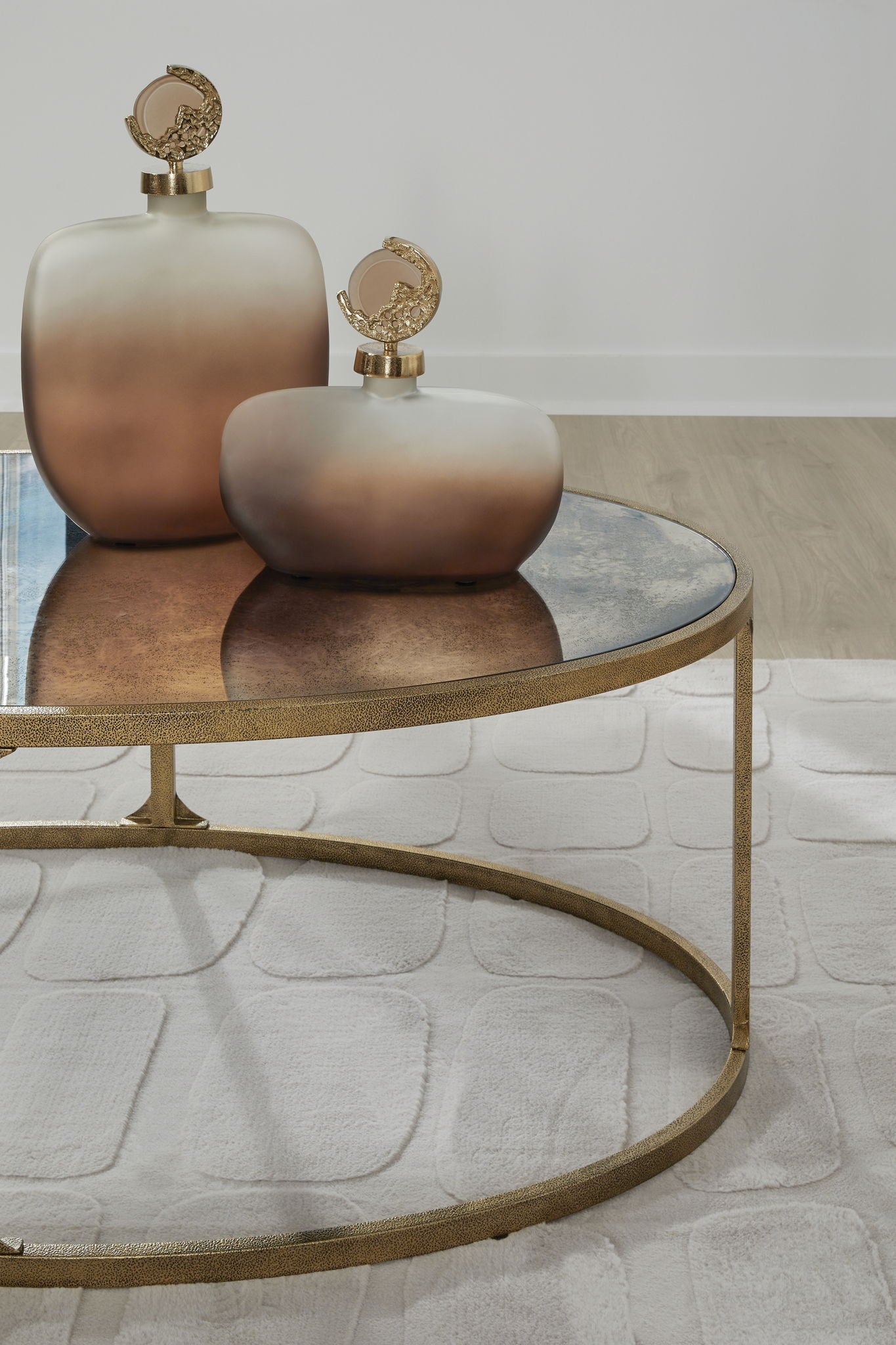 Korajane - Table