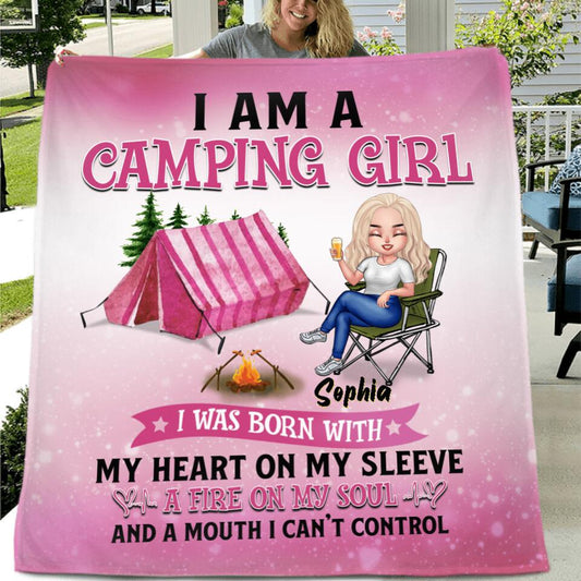 Personalized Camping Queen Quilt - Mother's Day Gift Idea For Camping Lovers - I Am A Camping Girl, I Was Born With My Heart On My Sleeve