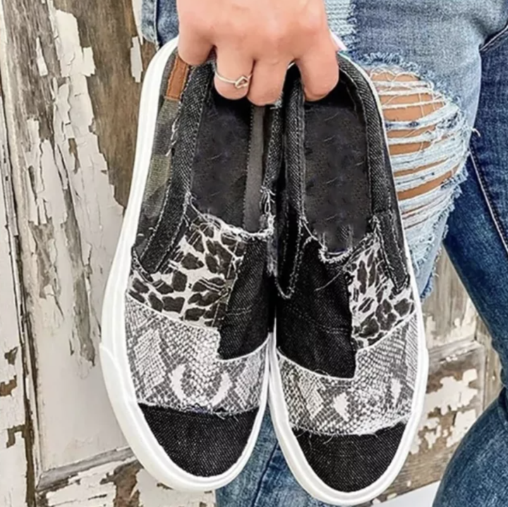 Large Size Women's Shoes Snake Skin Stitching Printed Flat Canvas Shoes Women