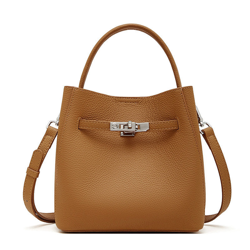 Autumn And Winter New Genuine Leather Vegetable Basket Bucket Bag For Women, Made Of Top-layer Cowhide, Versatile For Commuting, Can Be Worn On The Shoulder Or Carried By Hand