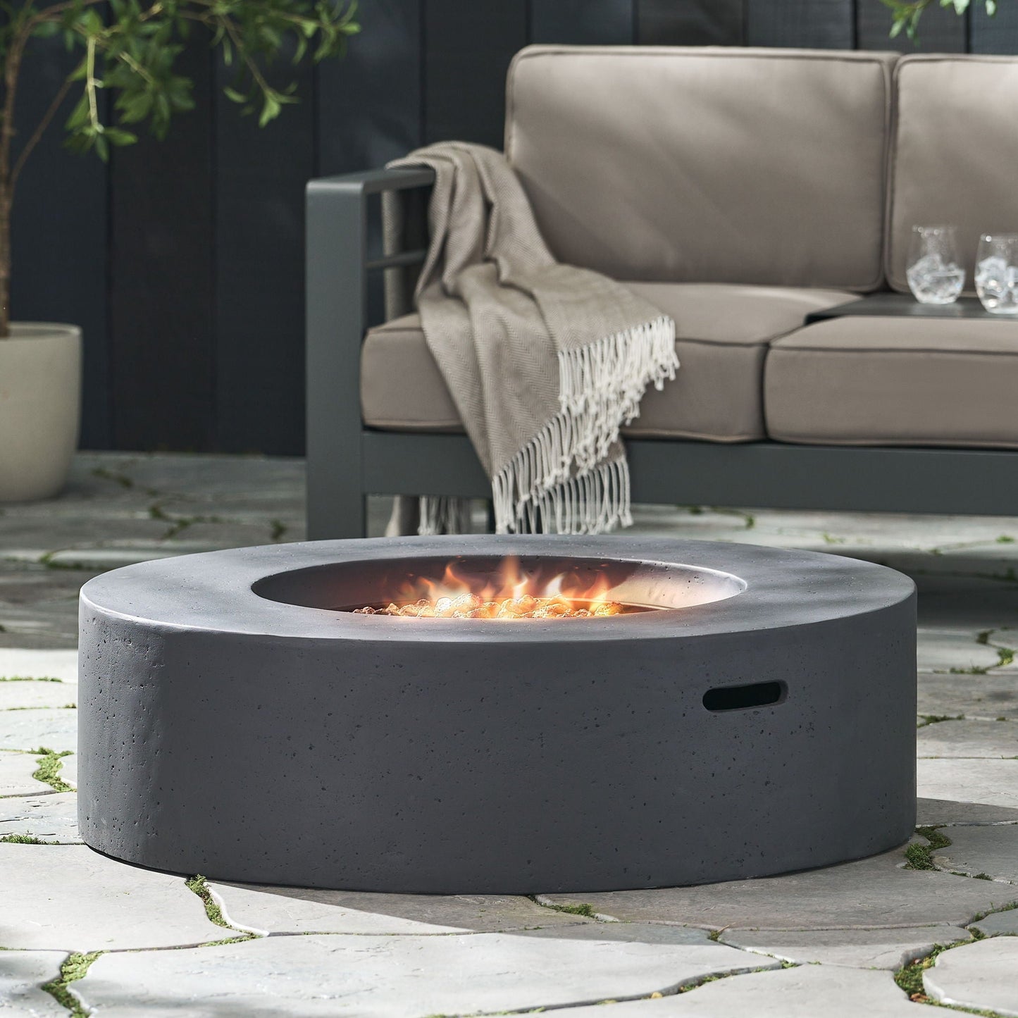 Modern Lightweight Concrete Outdoor Circular Fire Pit 50,000 BTU