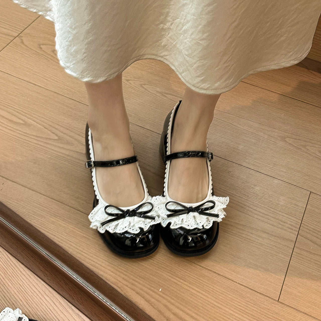 French Retro Shallow Mouth Mary Jane Shoes For Women In Spring And Summer 2025, New Style With Skirt, Gentle Ballet Shoes, Small Leather Shoes