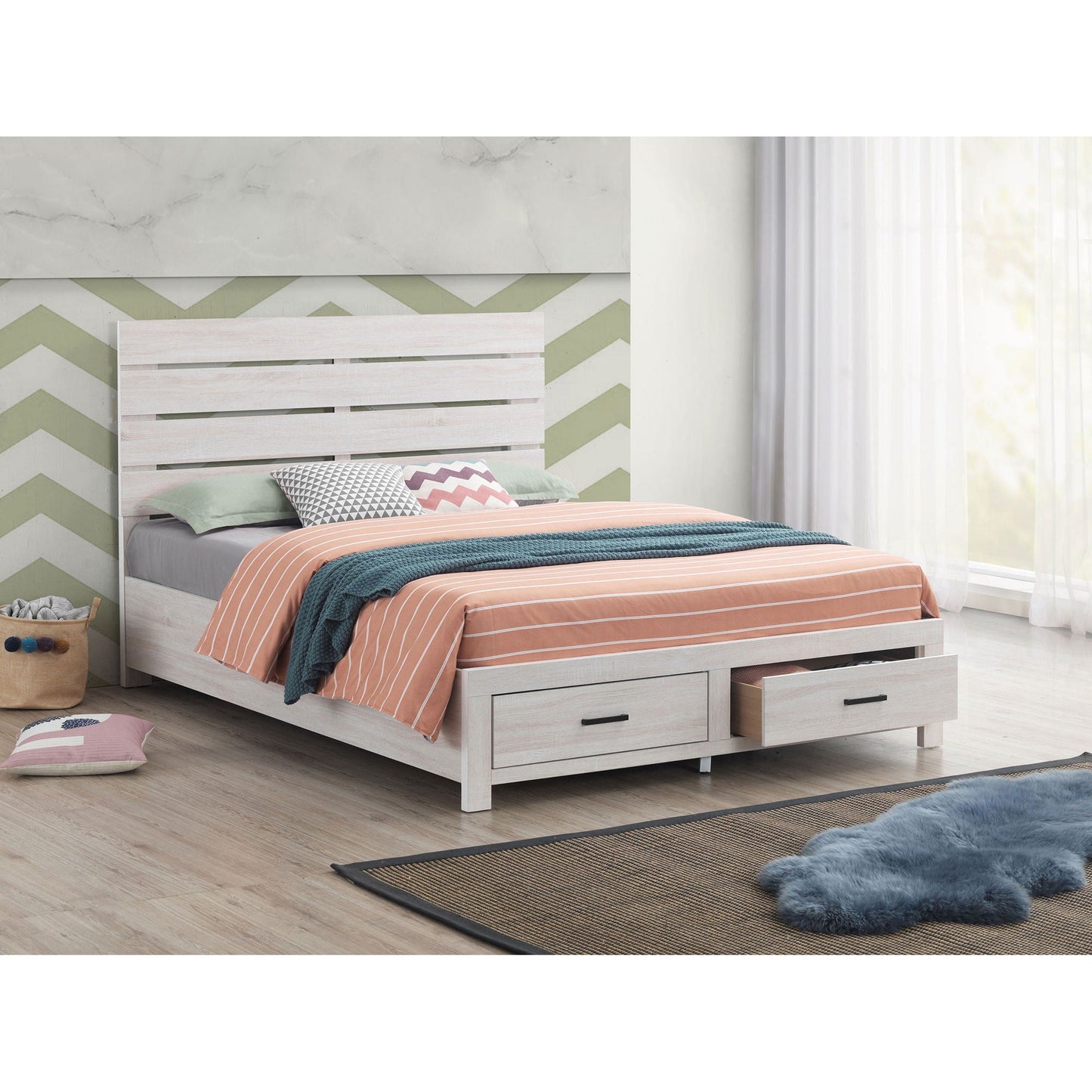 Geary - Panel Bed