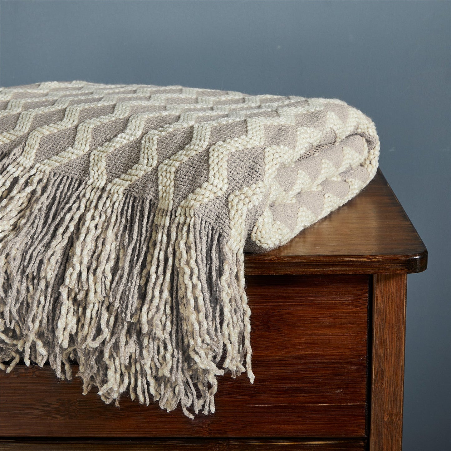 Fashion Knitted Solid Color Sofa Tassel Blanket