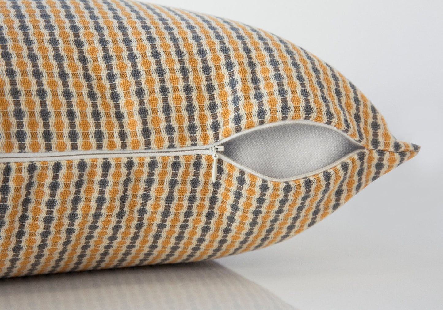 8th Street Square Decorative Throw Pillows with Insert