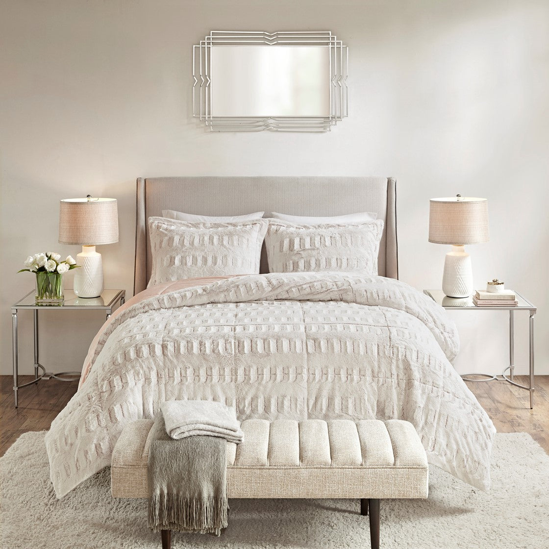 Full/Queen Back Print Long Fur Comforter Mini Set