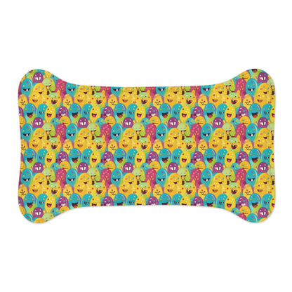 Giggle Crowd of Rainbow Blob Critters - Pet Feeding Mat Pet Ze