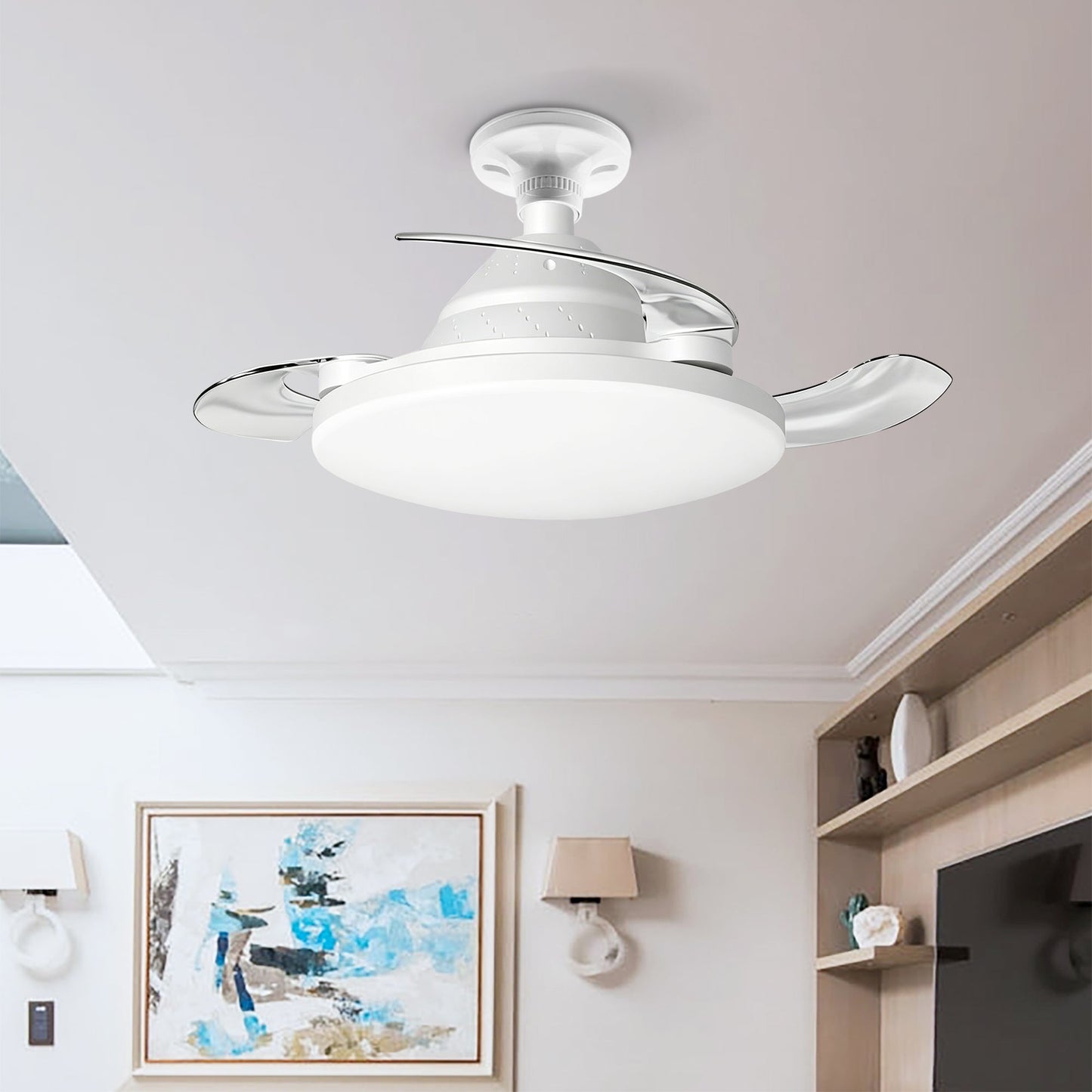 Bulb-Type Small Size Ceiling Fan With Retractable Blades