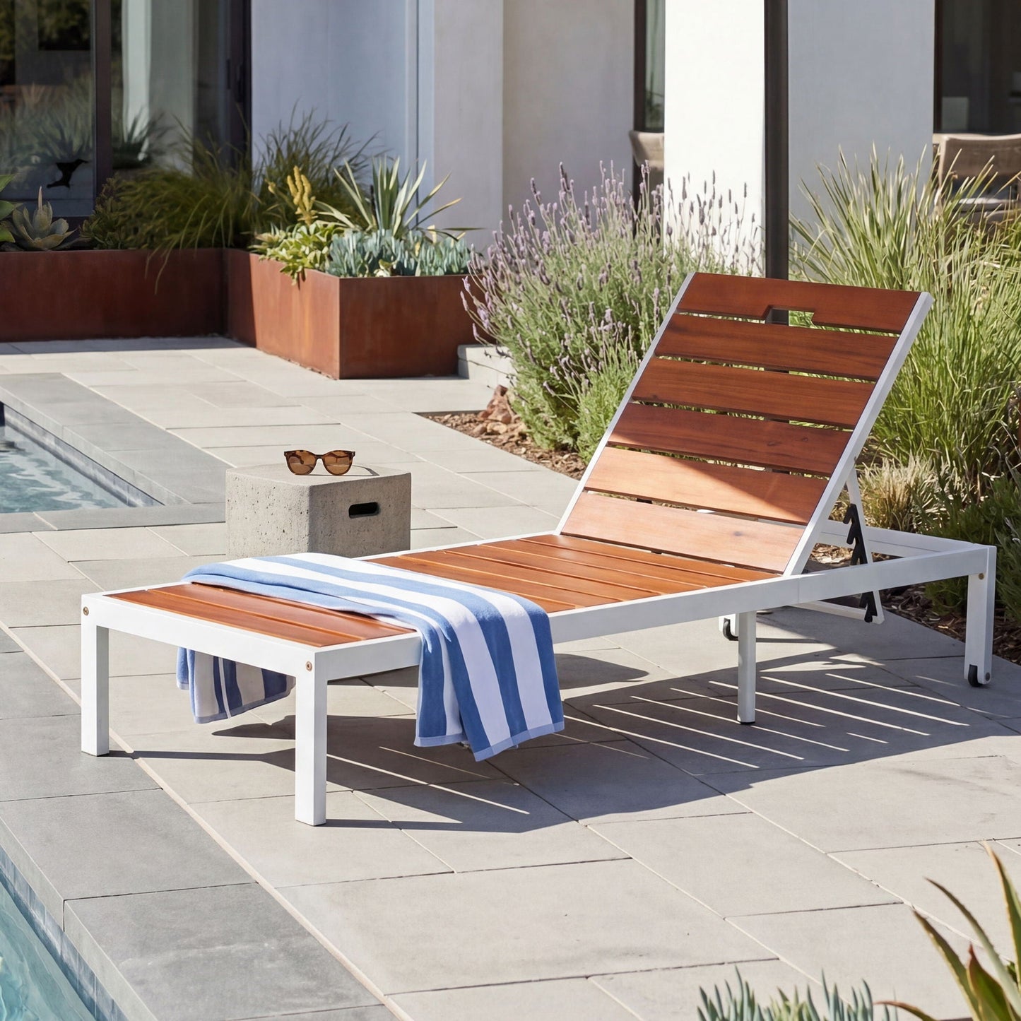 Outdoor Chaise Pool Lounge Chairs With Adjustable Backrest - Brown / White