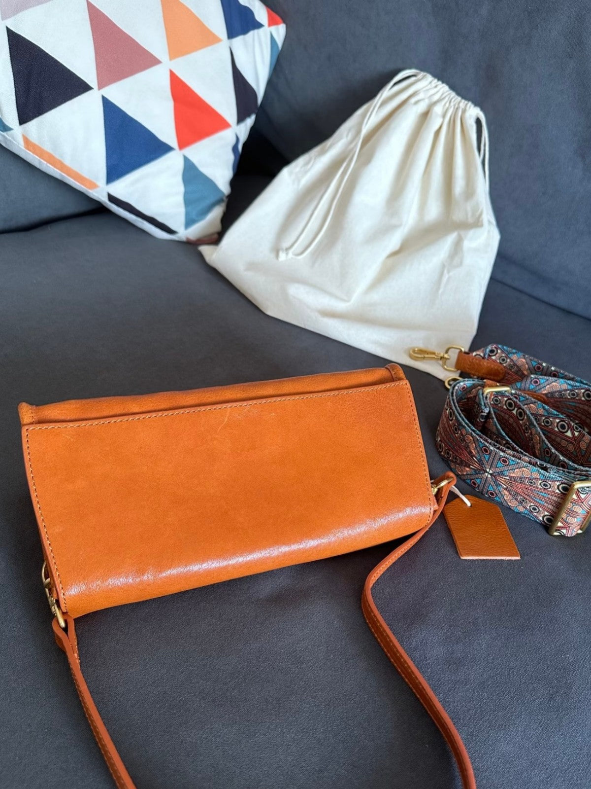 Top-grain Vegetable-tanned Cowhide Commuter Underarm Bag, Single-shoulder Crossbody Small Bag, New Simple Genuine Leather Women's Bag For Fall And Winter
