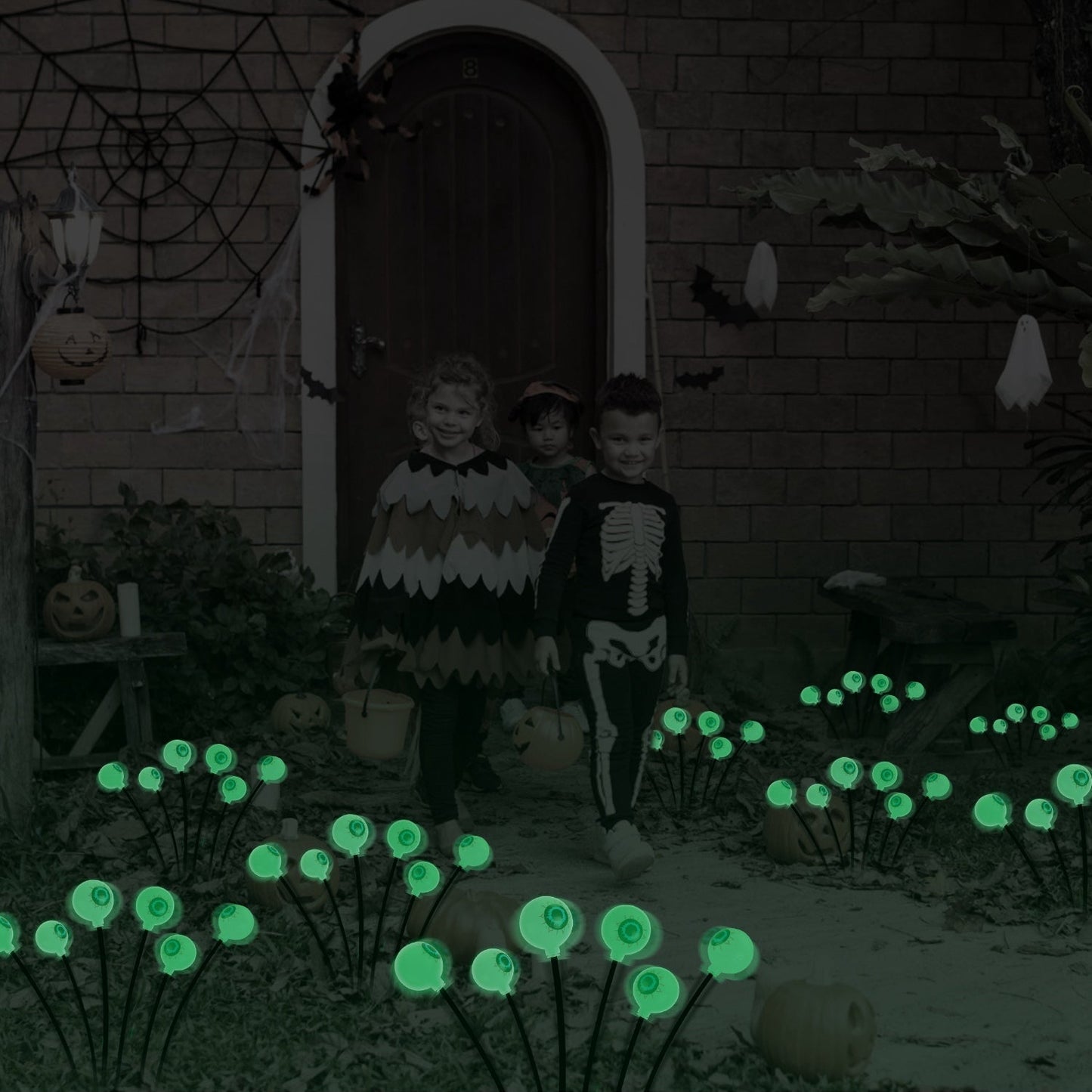 2Packs Solar Scary Eyeballs Lights Outdoor Halloween Decoration Swaying Light Halloween Path Lights Ornaments with Total 12LED IP65 Waterproof for Yar