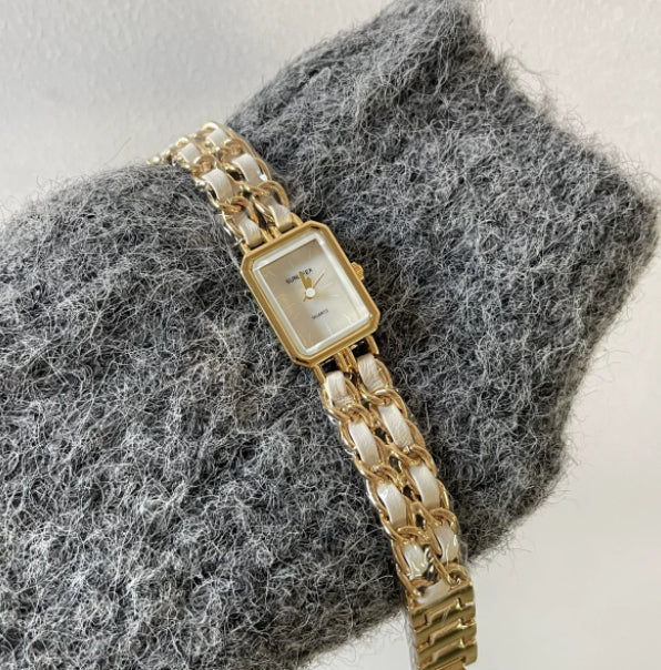 Vintage-style Elegant Chain Watch With A Fashionable And Niche Design