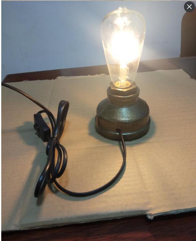 Creative retro dimming table lamp