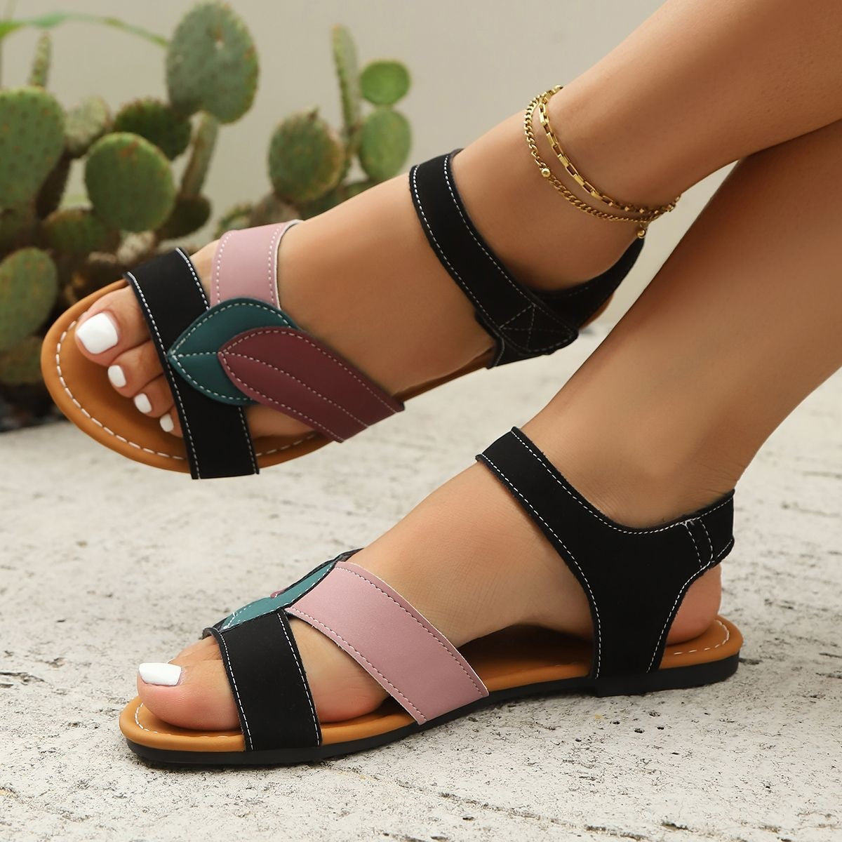 Womens New Casual Open-toe Versatile Beach Sandals