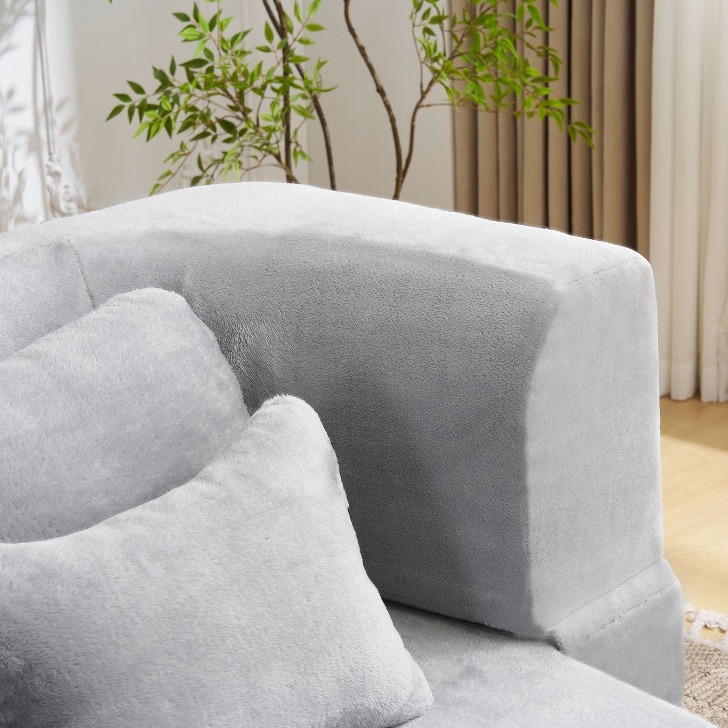 Modern Floor Sofa With 4 Pillows