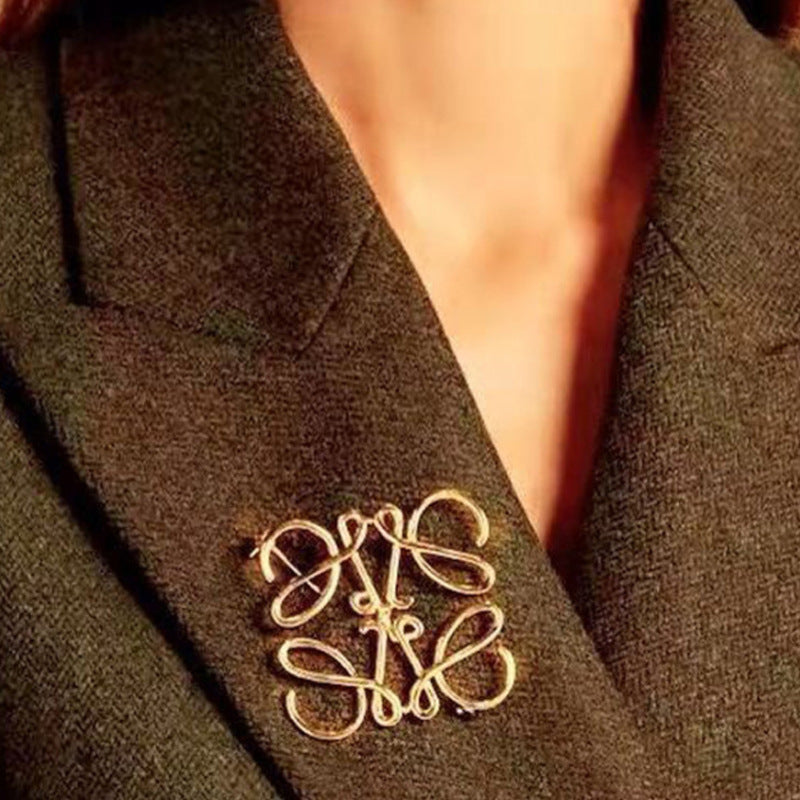 New Women's Personalized Fashion Brooch