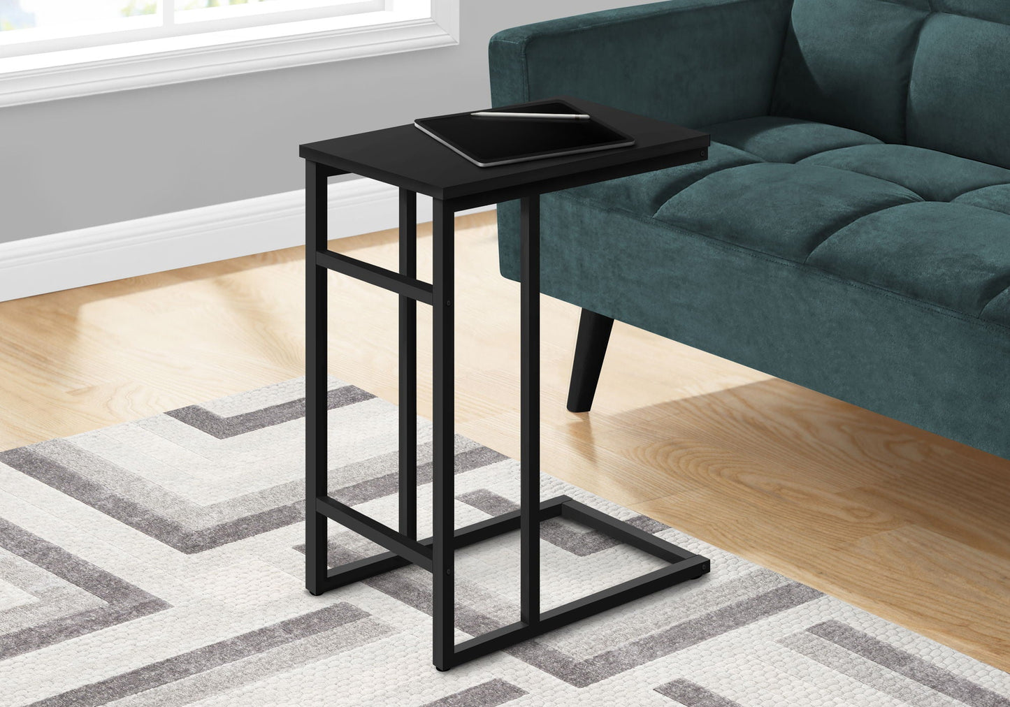 Accent Table, C-Shaped, Contemporary & Modern, Versatile Use