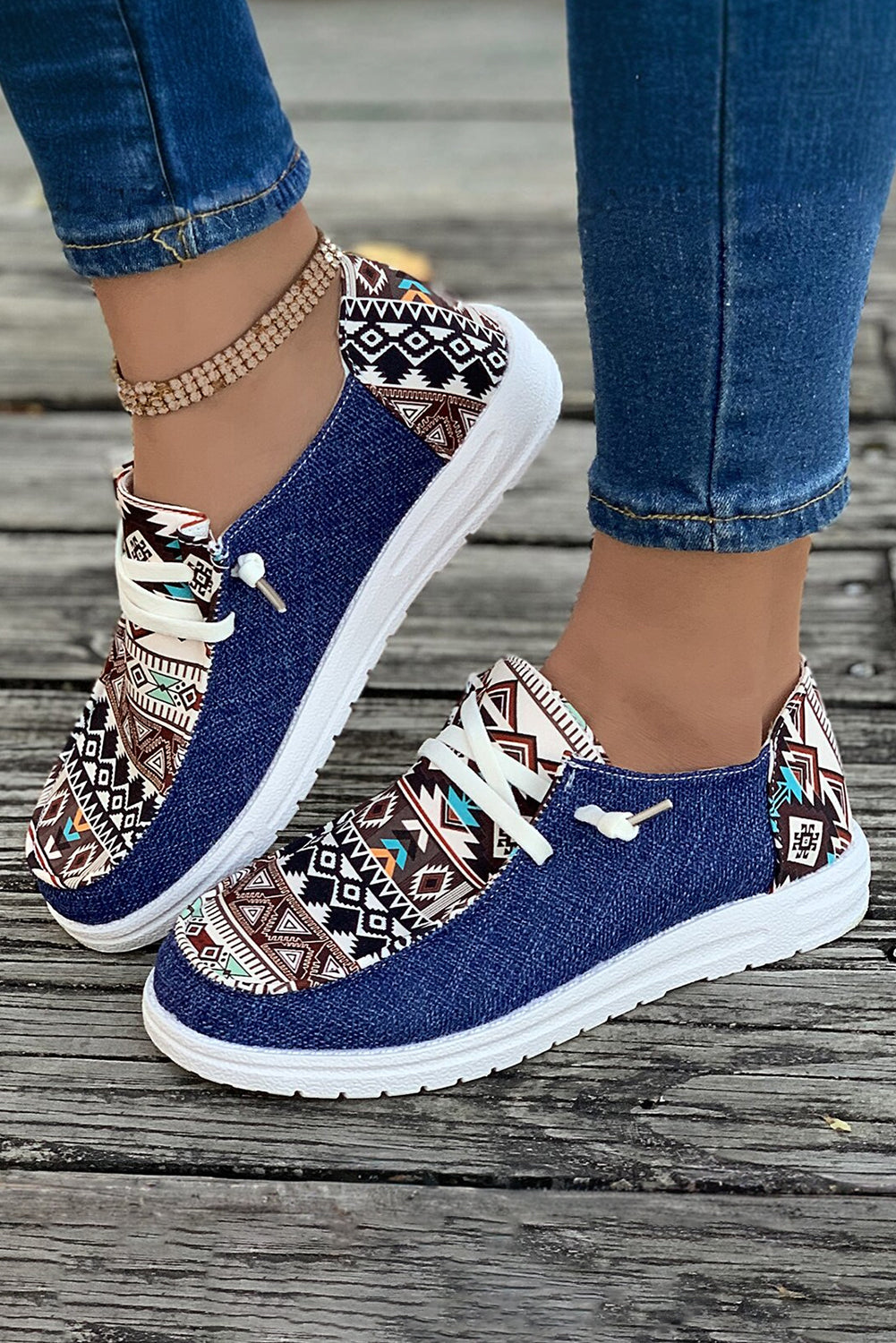 Bailee Vintage Aztec Lace-up Flat Shoes